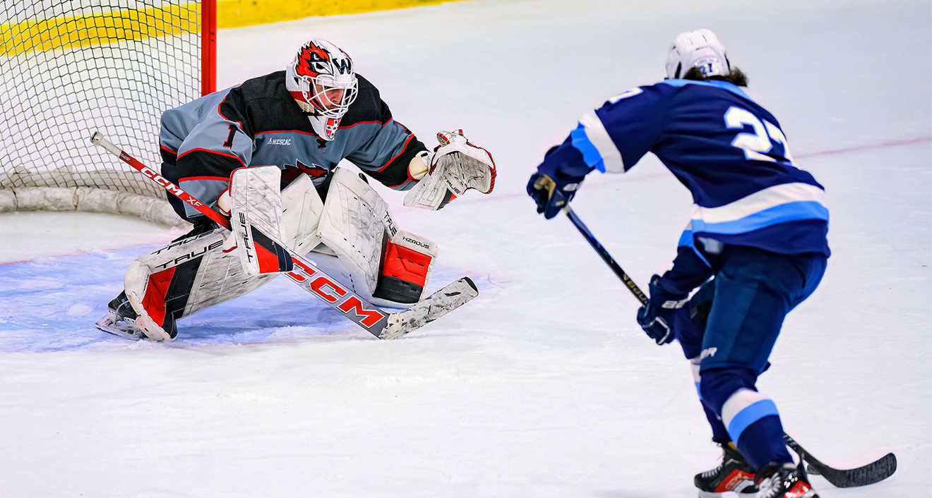 Wesleyan men's hockey